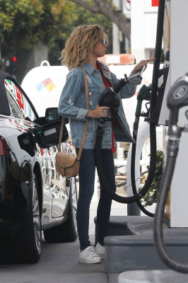 Sarah Hyland pic #970828